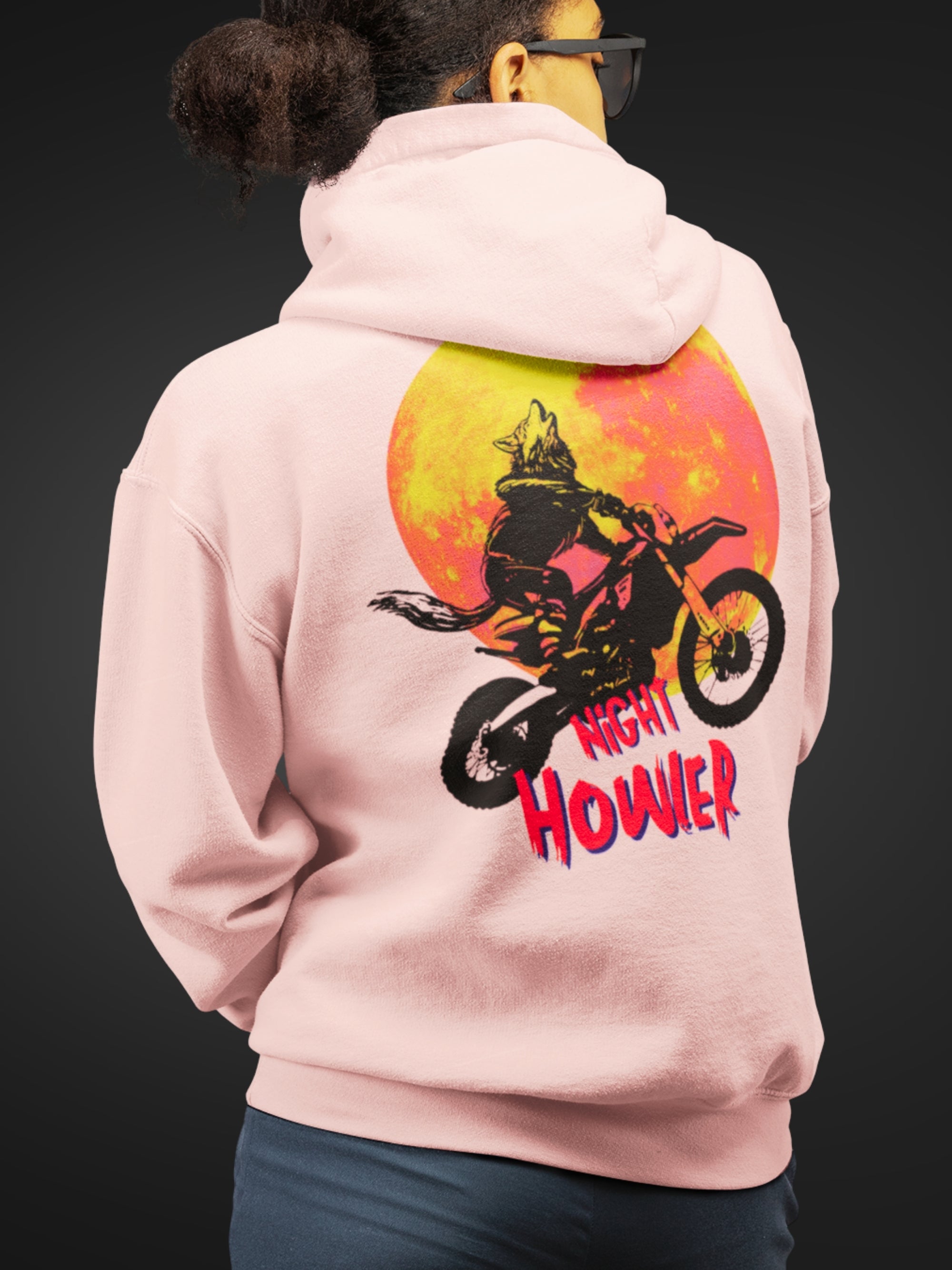 NIGHT HOWLER (Unisex Classic Sweatshirt Hoodie)